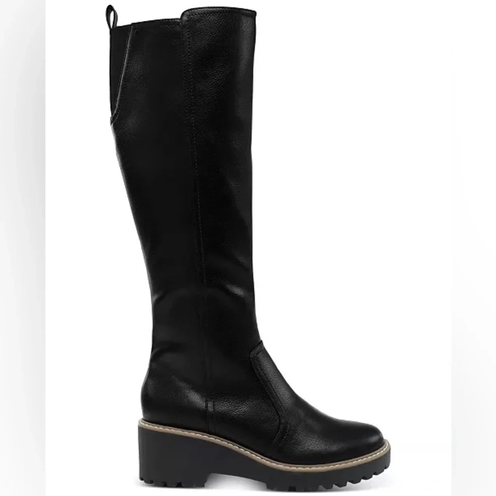 Dolce Vita High lug sole boots from size 8.5 black